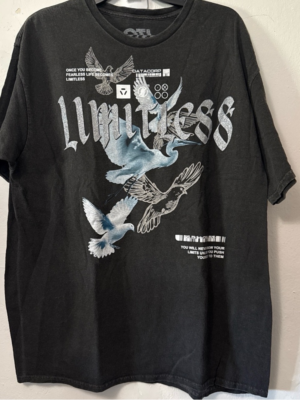 Limitless Graphic T Shirt Dark Gray Birds Print Cotton Crew Neck Size Large